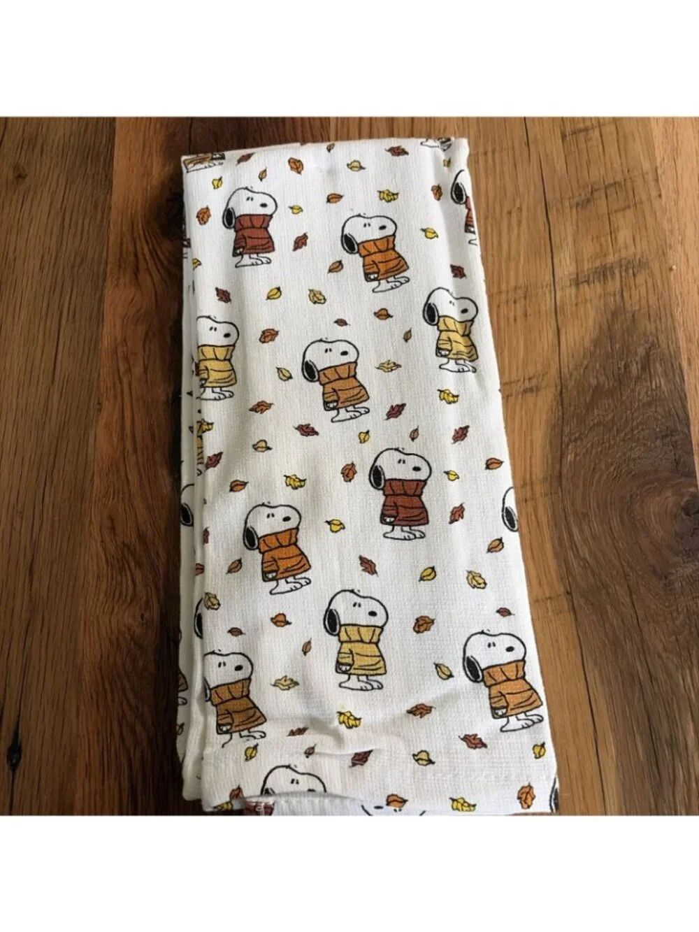 Peanuts Set Of 2 Kitchen Towels NWT Snoopy Fall Autumn Peanuts